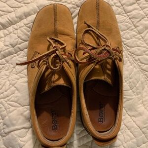 Born Camel Sahara Nubuck Tie Loafers, size 8w